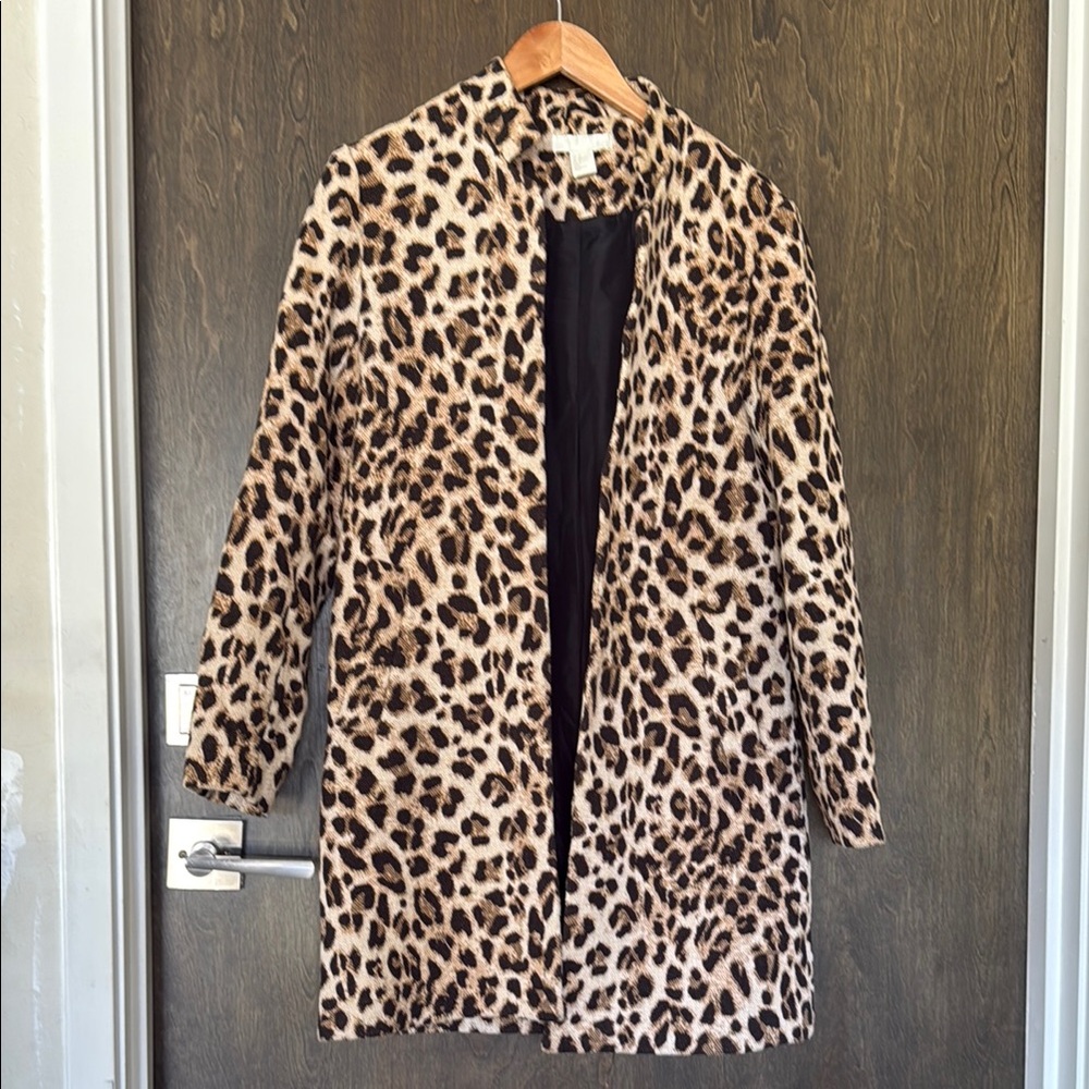 H&M Leopard Print Women's Coat Size 8 EUC